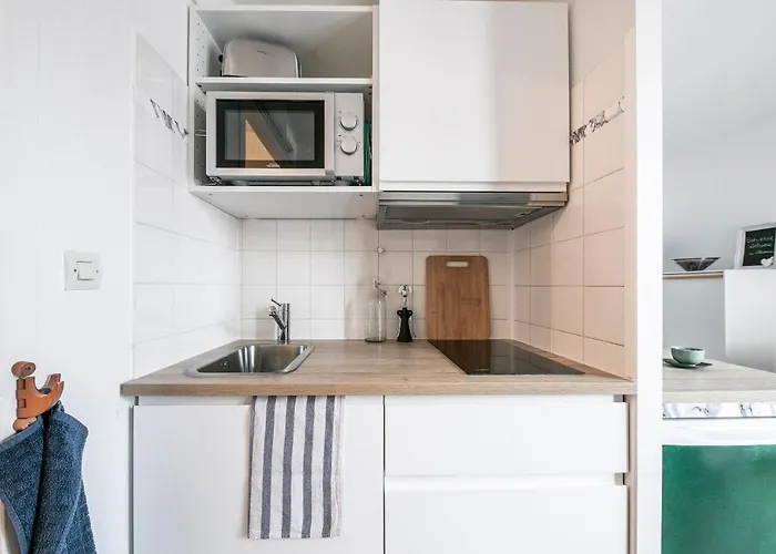 Daire Avec Parking, Clim, Balcon, Proche Tram *