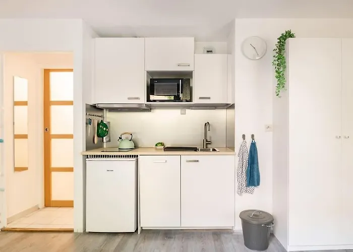 Avec Parking, Clim, Balcon, Proche Tram Daire *